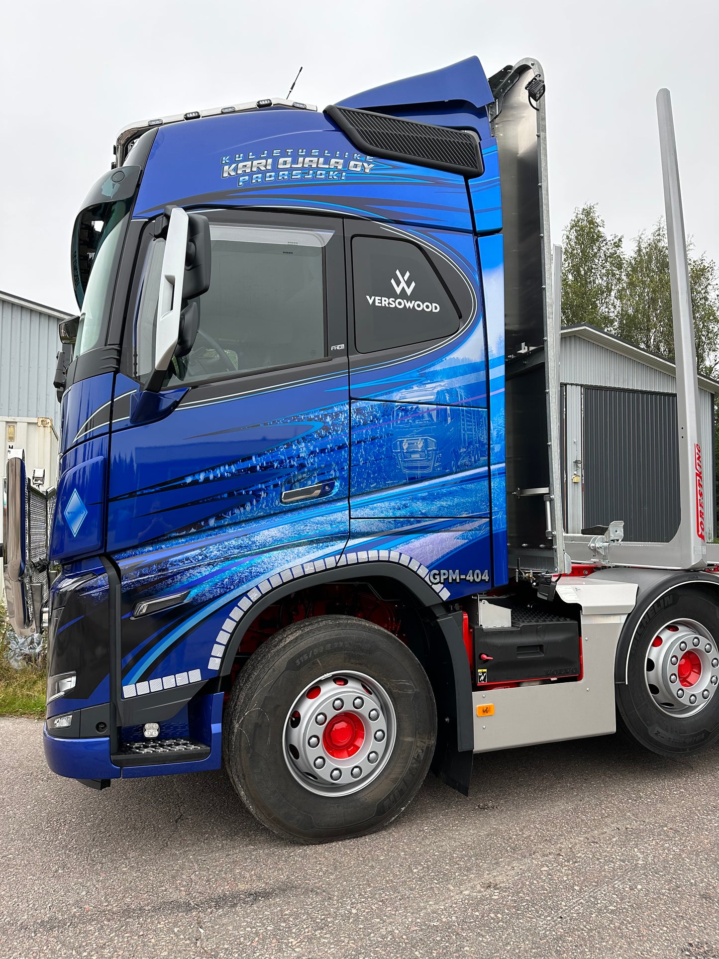 Teippaussuunnittelut autoihin