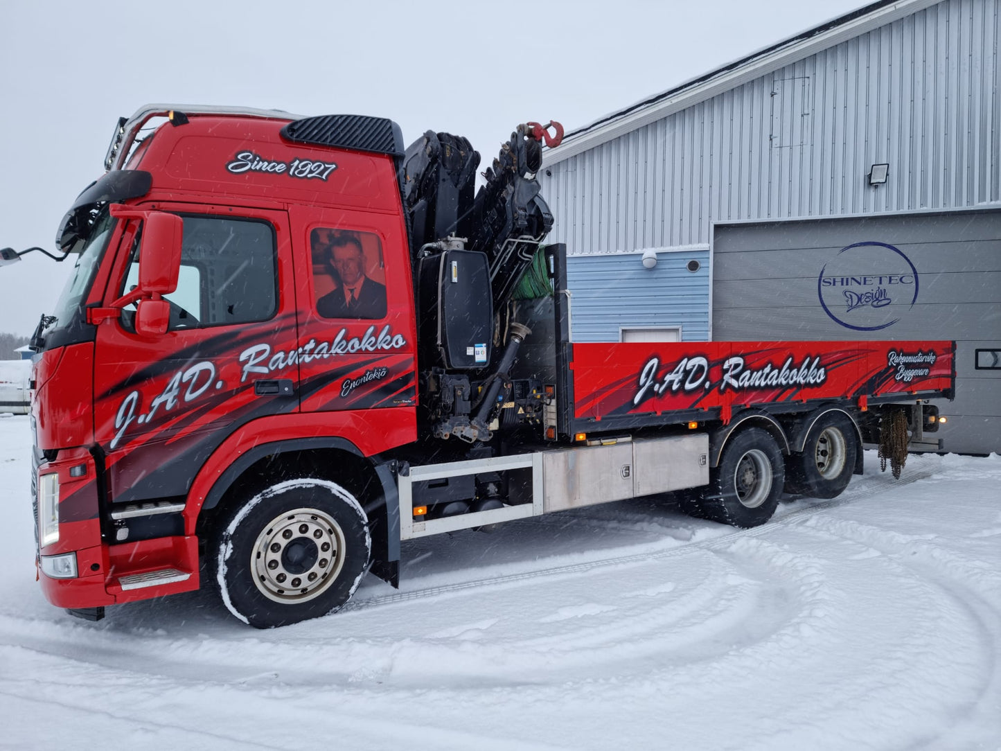 Teippaussuunnittelut autoihin