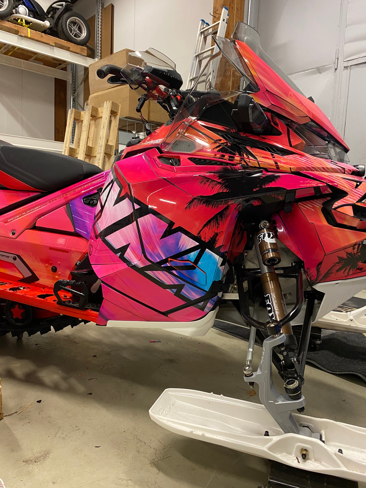 Sopimushintainen palvelu