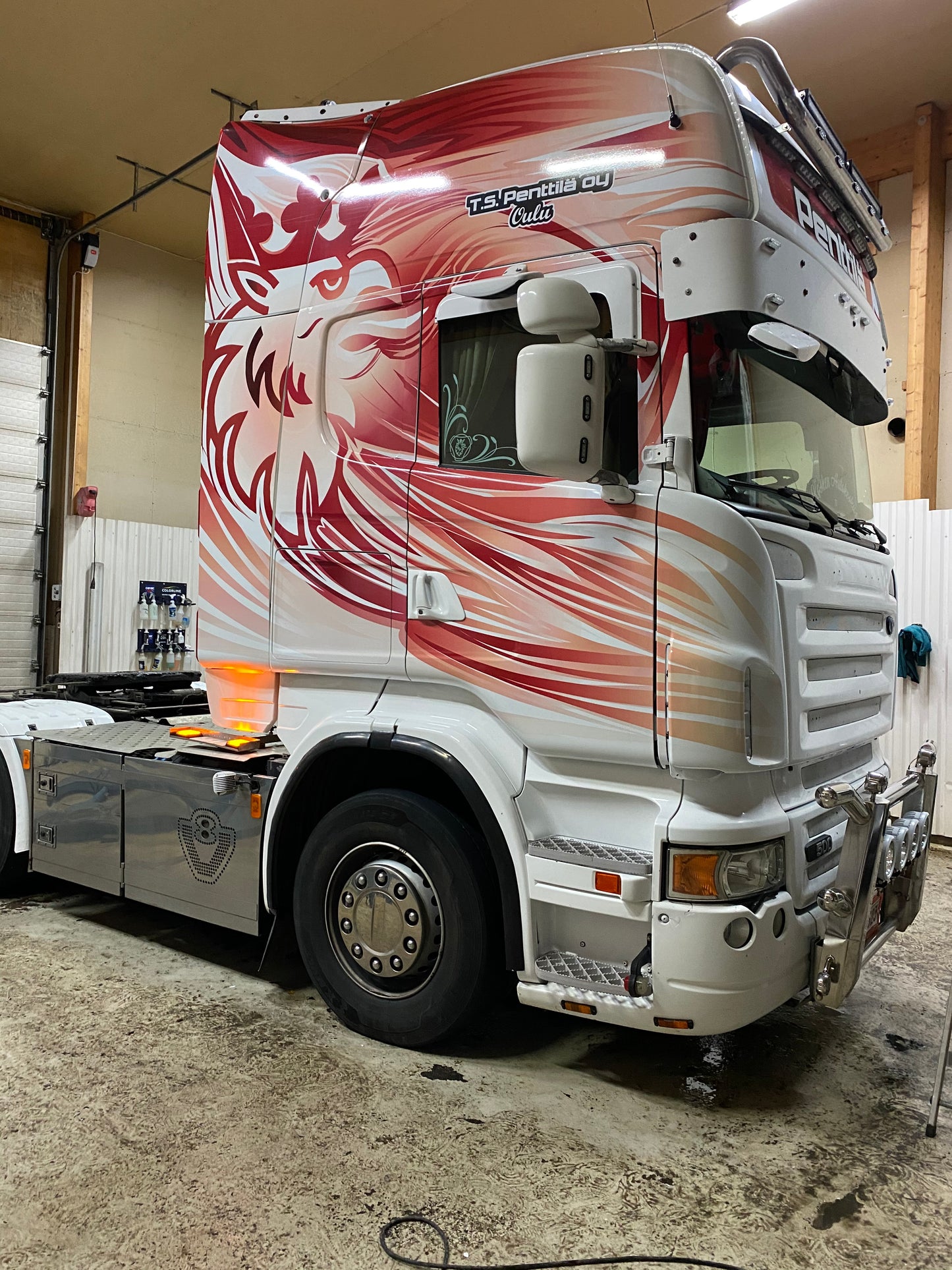 Sopimushintainen palvelu