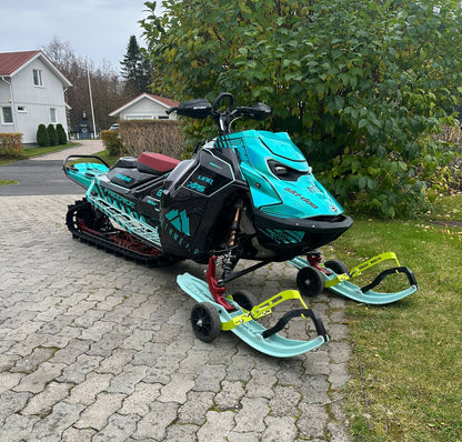 Custom-tarrat kelkkoihin